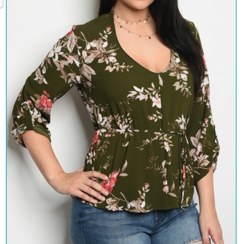 NWT Plus Size Olive Floral Blouse
